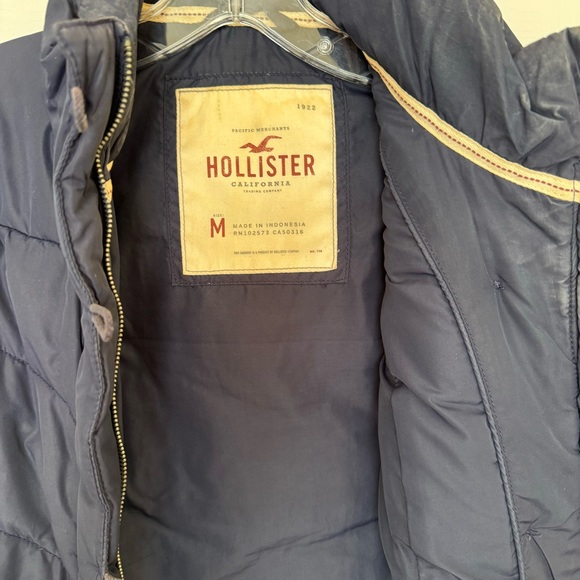 Hollister Navy Down Jacket Size M - Picture 4 of 5